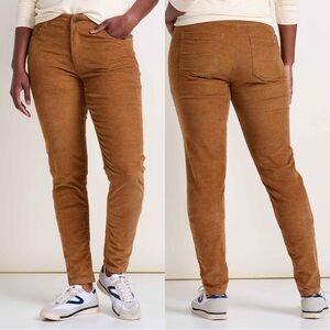 Toad&Co Organic Cotton Karuna Corduroy 5 Pocket Skinny Pants in Brown Sugar 14